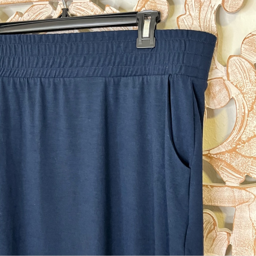 NWT Zenana Outfitters Navy Elastic Waist Tulip Hem Skirt w Pockets Sz 3X - Picture 3 of 4